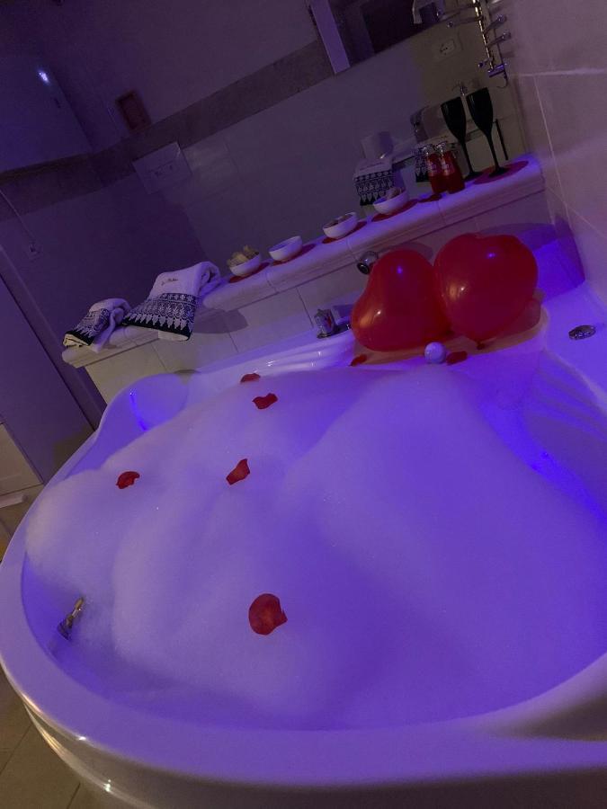 V&M Suite Con Jacuzzi Ostuni Zewnętrze zdjęcie